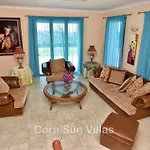 Βίλα Amazing Luxury Villa, Enormous Heated Pool Jacuzzi, Gym, Games In Paphos, Αργάκα