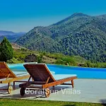 Βίλα Amazing Luxury Villa, Enormous Heated Pool Jacuzzi, Gym, Games In Paphos, Αργάκα