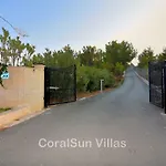 Amazing Luxury Villa, Enormous Heated Pool Jacuzzi, Gym, Games In Paphos,