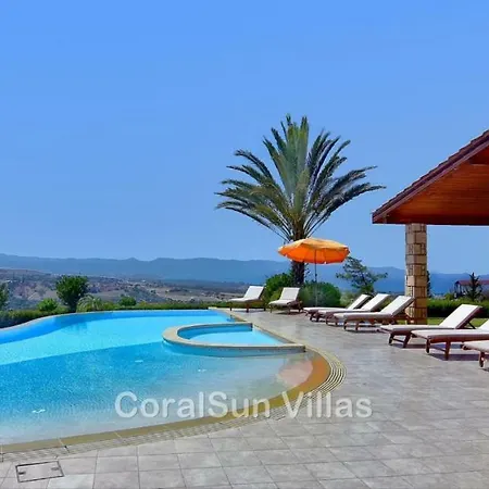 Villa Amazing Luxury Villa, Enormous Heated Pool Jacuzzi, Gym, Games In Paphos,
