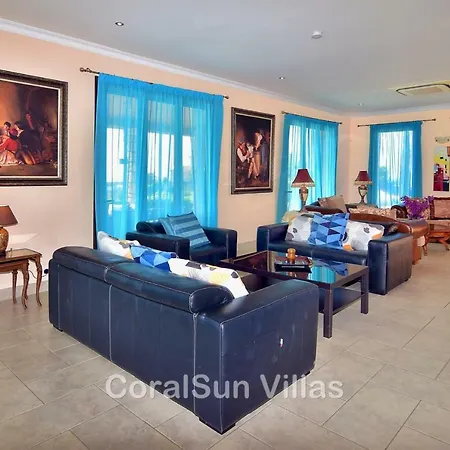 Villa Amazing Luxury Villa, In Paphos, Extremely Large Pool. Jacuzzi, Gym, Games *