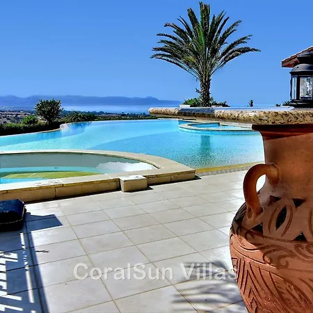 Villa Amazing Luxury Villa, In Paphos, Extremely Large Pool. Jacuzzi, Gym, Games