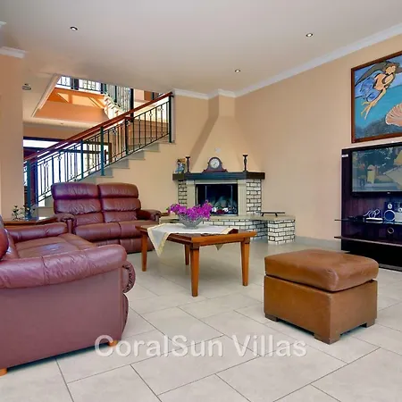 Amazing Luxury Villa, Enormous Heated Pool Jacuzzi, Gym, Games In Paphos, Argaka