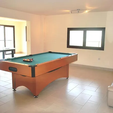 Villa Amazing Luxury Villa, Enormous Heated Pool Jacuzzi, Gym, Games In Paphos, Argaka