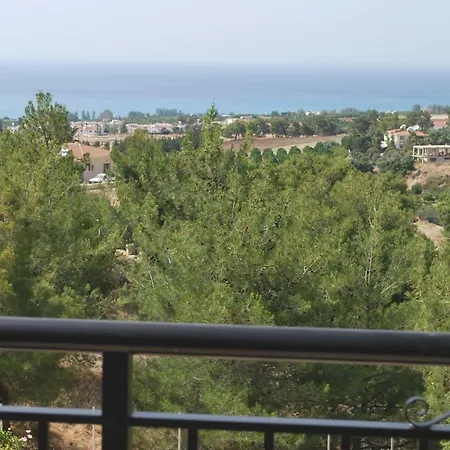 Amazing Luxury Villa, Enormous Heated Pool Jacuzzi, Gym, Games In Paphos, *