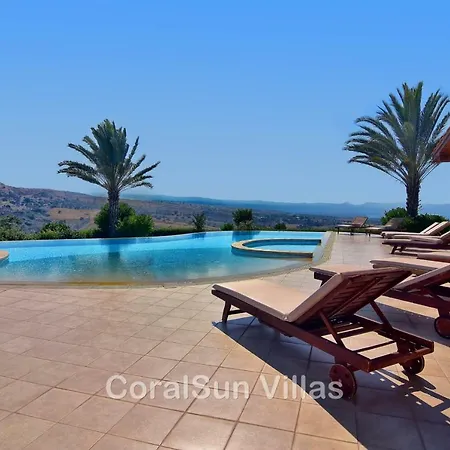 Amazing Luxury Villa, Enormous Heated Pool Jacuzzi, Gym, Games In Paphos, Villa Argaka