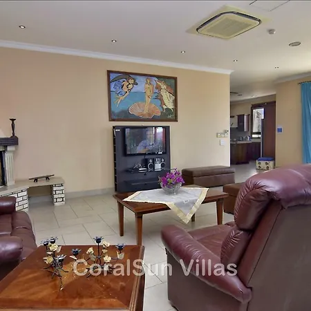 Amazing Luxury Villa, Enormous Heated Pool Jacuzzi, Gym, Games In Paphos, Argaka