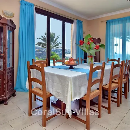 Villa Amazing Luxury Villa, Enormous Heated Pool Jacuzzi, Gym, Games In Paphos, Argaka