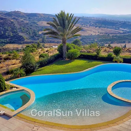 Villa Amazing Luxury Villa, Enormous Heated Pool Jacuzzi, Gym, Games In Paphos, *