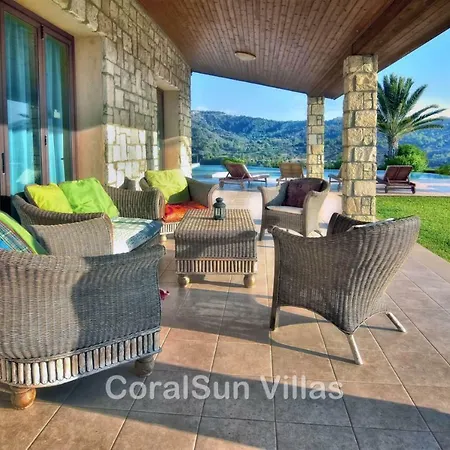 Amazing Luxury Villa, Enormous Heated Pool Jacuzzi, Gym, Games In Paphos, Villa Argaka