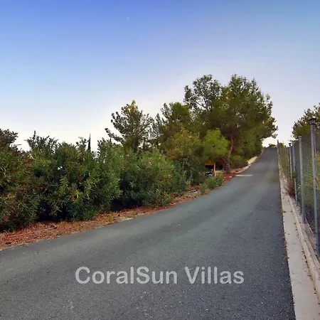 Amazing Luxury Villa, Enormous Heated Pool Jacuzzi, Gym, Games In Paphos, Villa