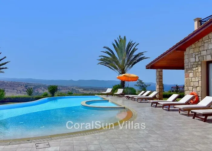 ヴィラ Amazing Luxury Villa, Enormous Heated Pool Jacuzzi, Gym, Games In Paphos,