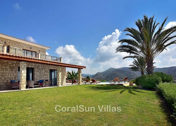 Amazing Luxury Villa, Enormous Heated Pool Jacuzzi, Gym, Games In Paphos, ヴィラ