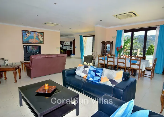 Amazing Luxury Villa, Enormous Heated Pool Jacuzzi, Gym, Games In Paphos, Argaka