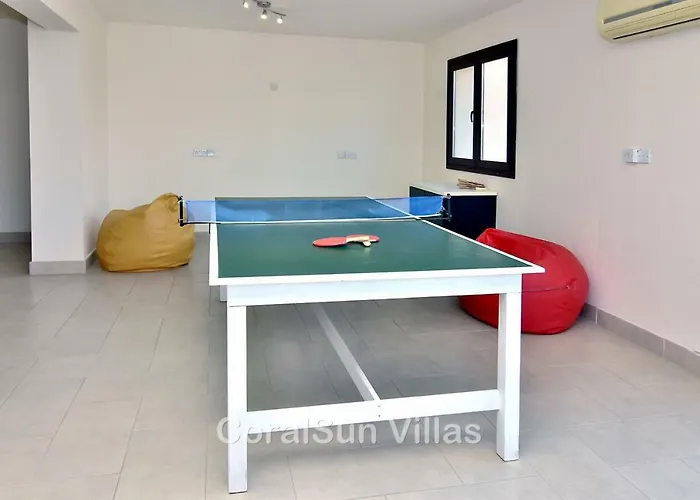 Amazing Luxury Villa, Enormous Heated Pool Jacuzzi, Gym, Games In Paphos, * アルガカ