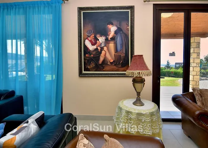 Amazing Luxury Villa, Enormous Heated Pool Jacuzzi, Gym, Games In Paphos, *